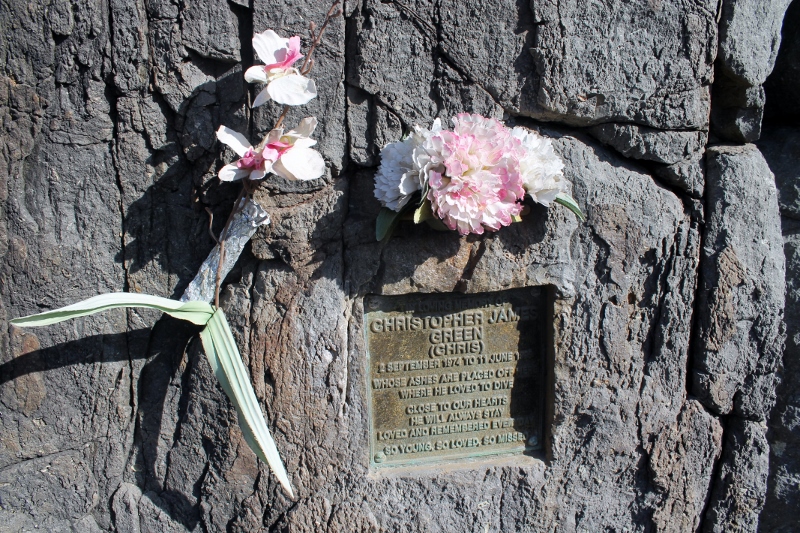 Memorial on the rocks