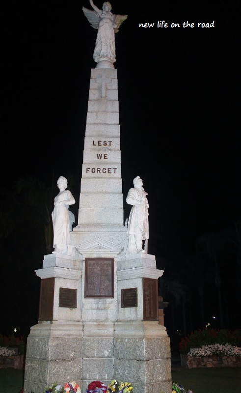 Lest We Forget Statue